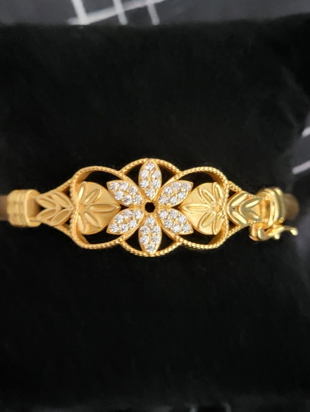 Gold Floral Hinged Bracelet - NWOT
